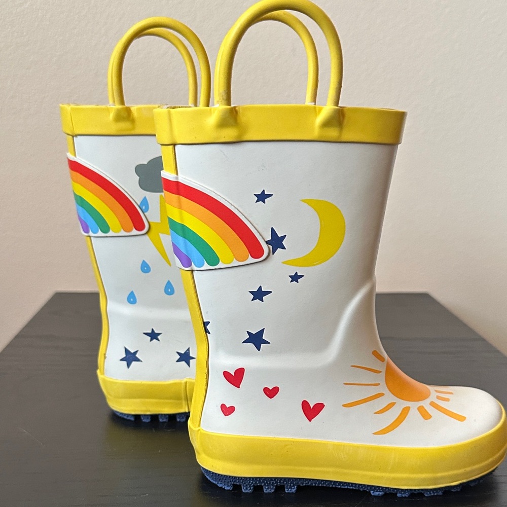 Cat & Jack Kids Rain Boots with Rainbow Design
